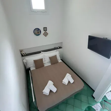 Casa *