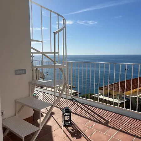 Casa *